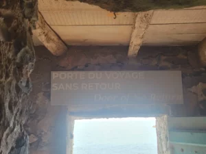 Isla de goree puerta de no retorno 2